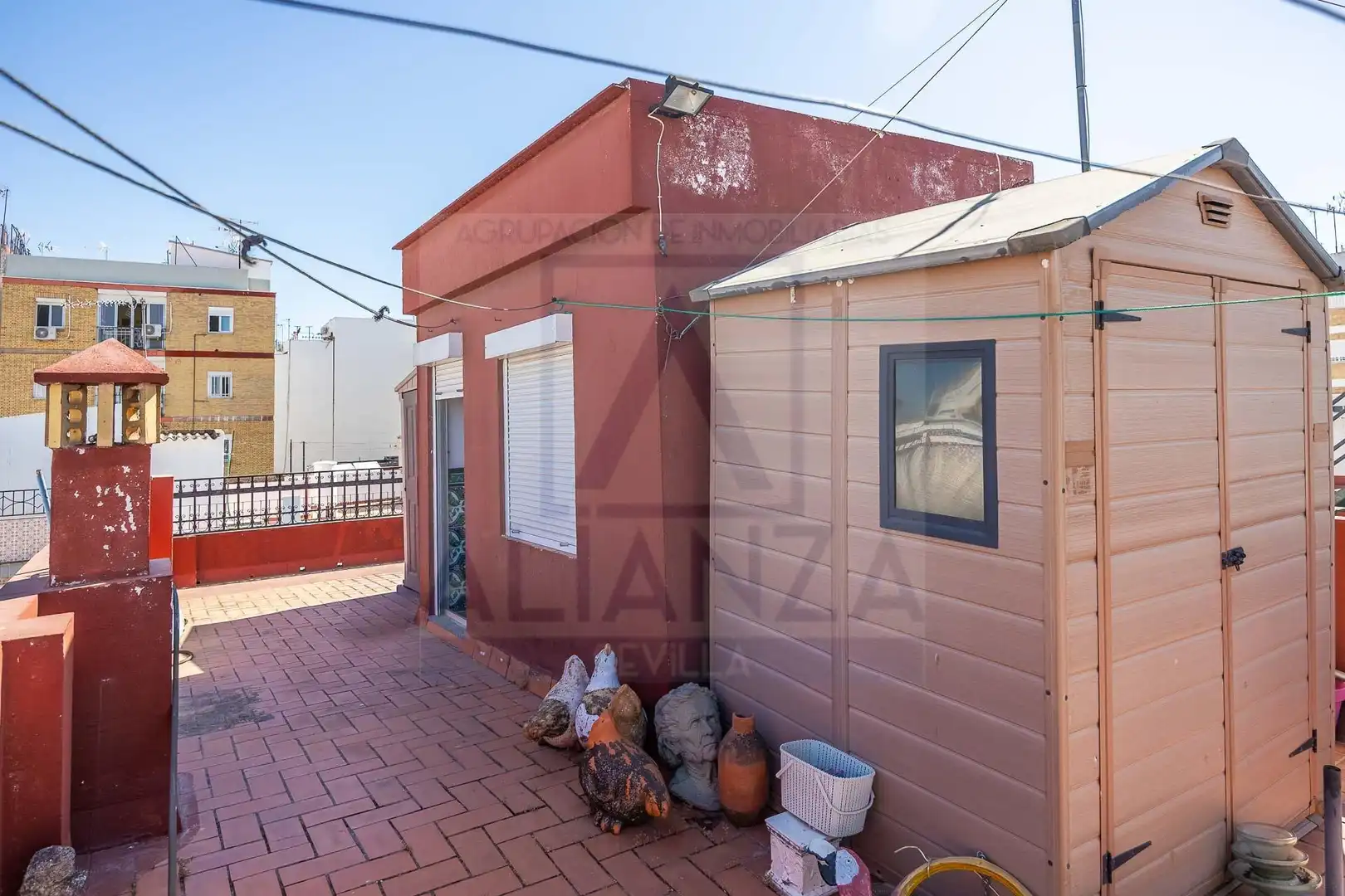 Vista exterior de Casa o chalet en venta en Camas con Aire acondicionado, Terraza y Trastero