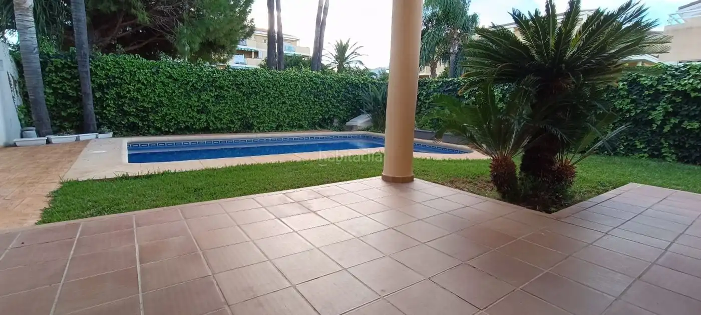 Doppelhaushälfte mit Garten zur Miete in Carrer de la Gralla 31, imagen 6