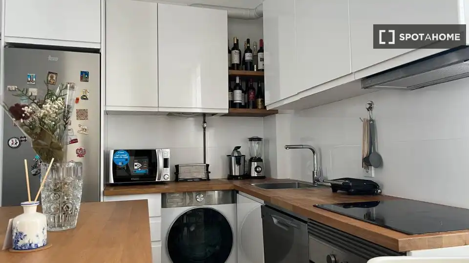 Kitchen of Flat for rent in Madrid  with Air Conditioner, Heating and Furnished