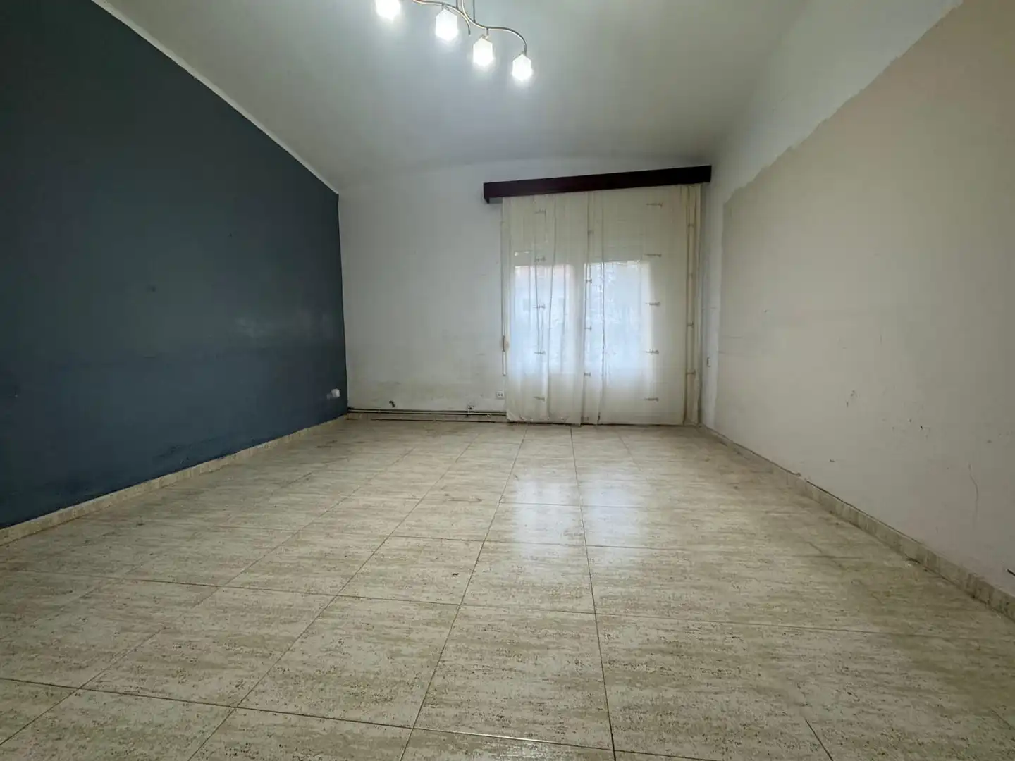 Sala d'estar de Pis en venda en Girona Capital amb Traster