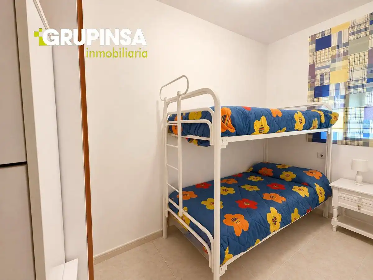 Bedroom of Duplexes for sale in Oropesa del Mar / Orpesa  with Air Conditioner, Terrace and Balcony