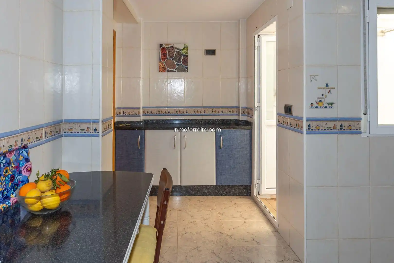 Kitchen of Houses for sale in Darro  with Storage room