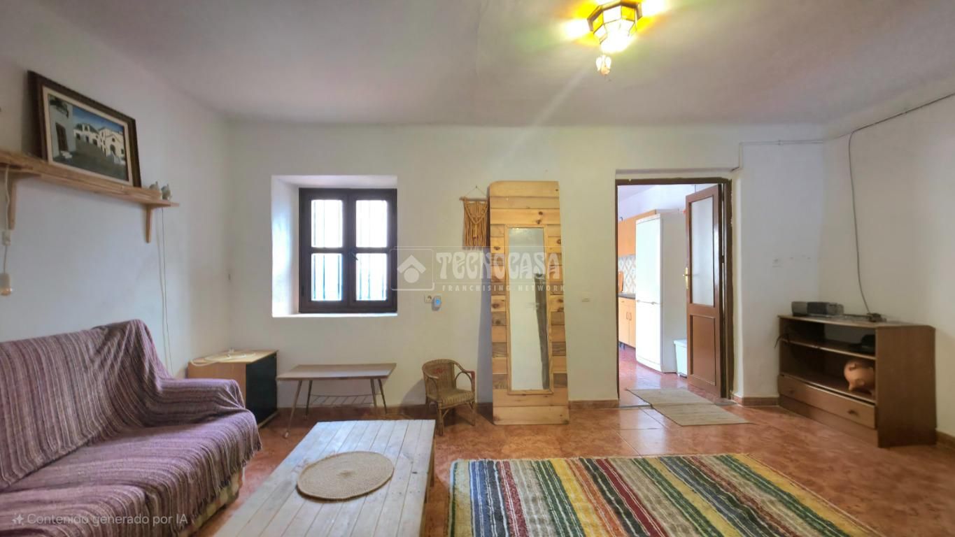 Casa adosada en venda a Órgiva