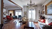 Sala d'estar de Pis en venda en  Barcelona Capital amb Calefacció i Balcó