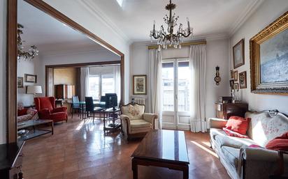 Living room of Flat for sale in  Barcelona Capital  with Heating and Balcony