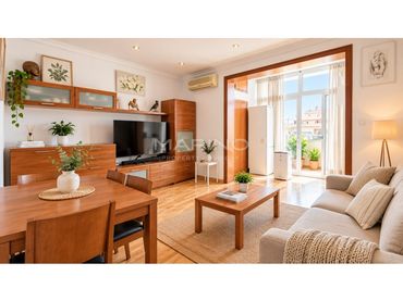 Piso con balcón en venta en Sant Martí