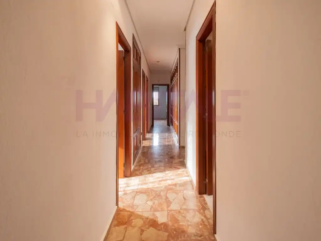 Houses for sale in Chiva  with Air Conditioner, Heating and Furnished