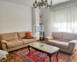 Sala d'estar de Pis en venda en Burgos Capital amb Traster
