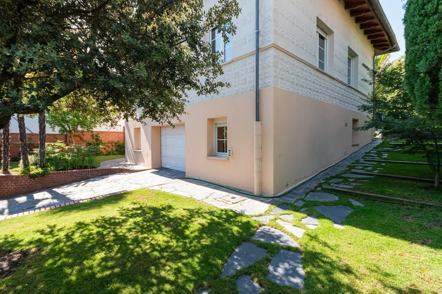 Vista exterior de Casa o xalet en venda en Madrid amb Aire condicionat, Calefacció i Traster