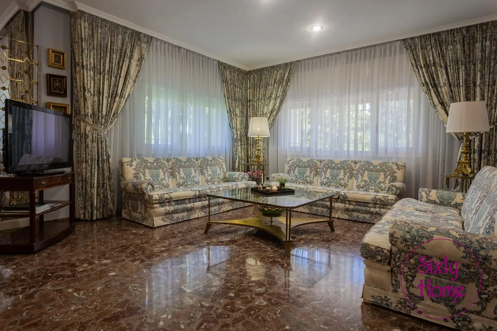 Sala d'estar de Casa o xalet en venda en Zaragoza amb Aire condicionat, Calefacció i Jardí privat
