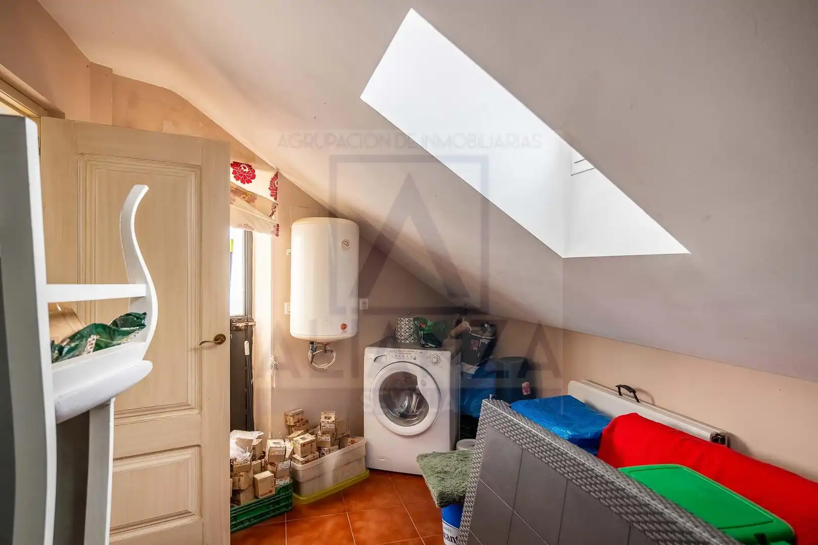 Flat for sale in Camas  with Air Conditioner, Heating and Terrace