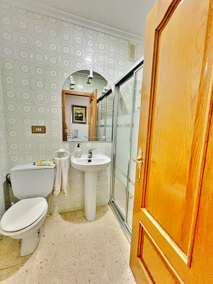 Baño de Piso en venta en Lugo con Calefacción, Jardín privado y Parquet