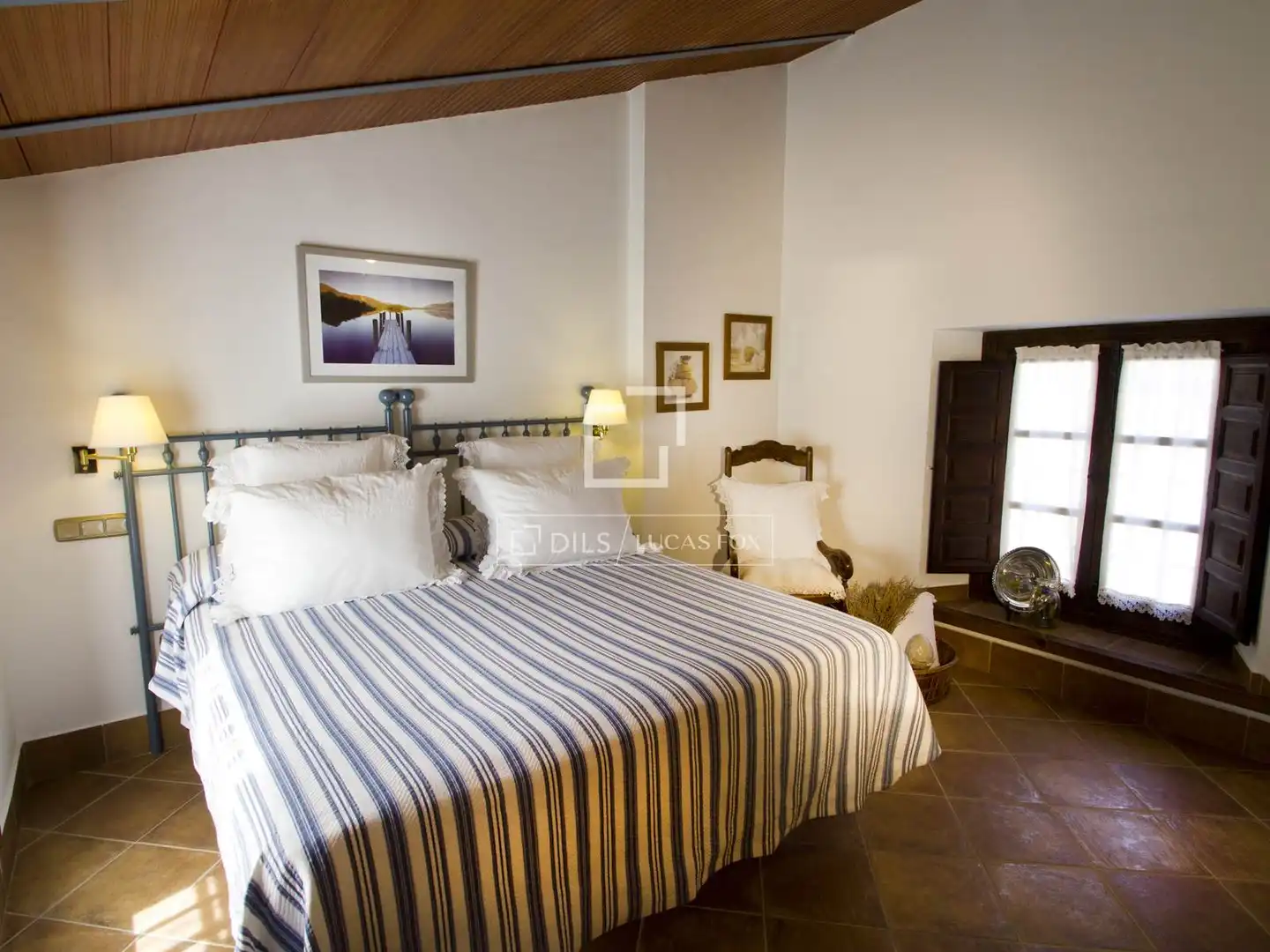 Dormitori de Finca rústica en venda en Archidona amb Aire condicionat, Calefacció i Jardí privat