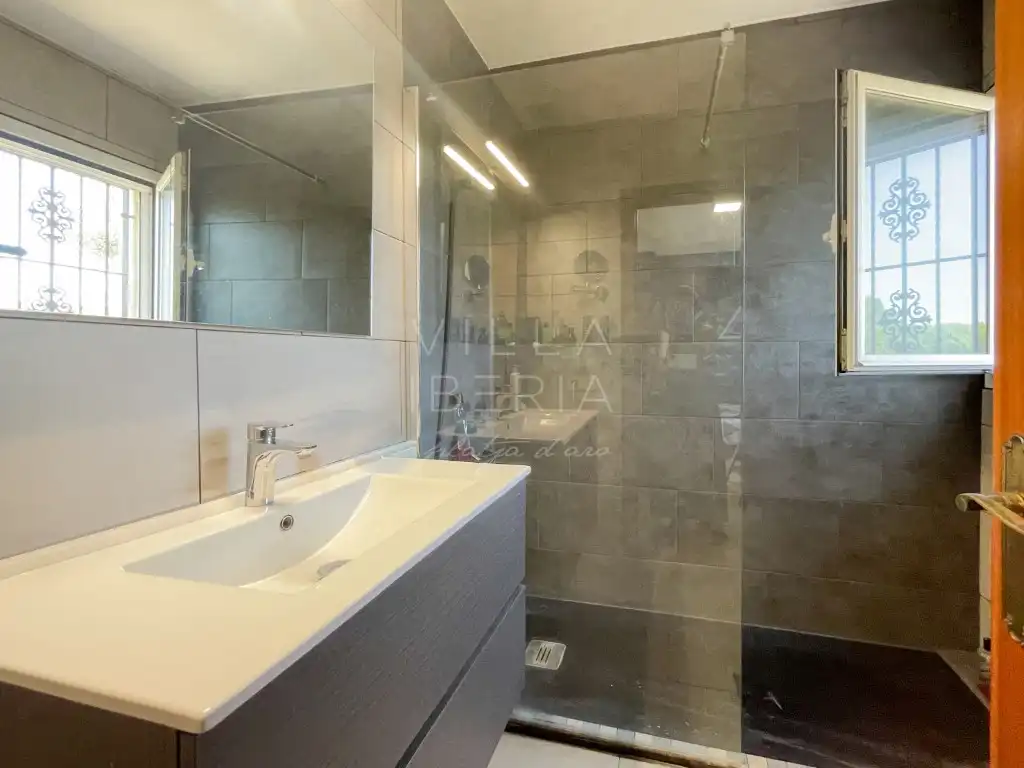 Bathroom of Houses for sale in Santa Cristina d'Aro  with Air Conditioner and Terrace