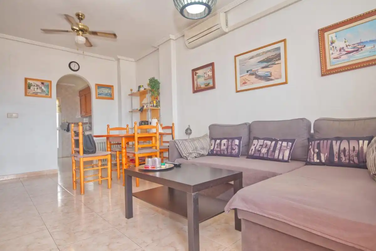 Sala de estar de Apartamento en venta en Orihuela con Aire acondicionado, Terraza y Amueblado