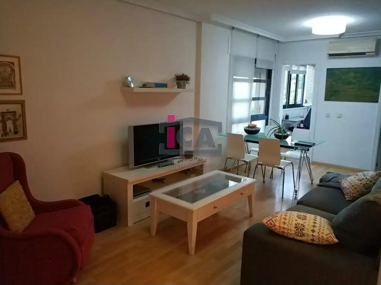 Sala d'estar de Apartament en venda en Cáceres amb Aire condicionat, Calefacció i Moblat