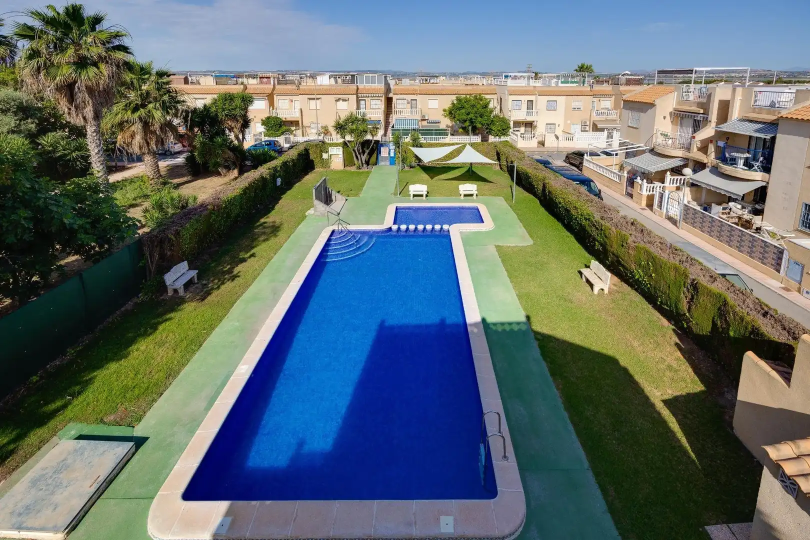 Piscina de Casa o xalet en venda en Torrevieja amb Aire condicionat, Piscina i Moblat