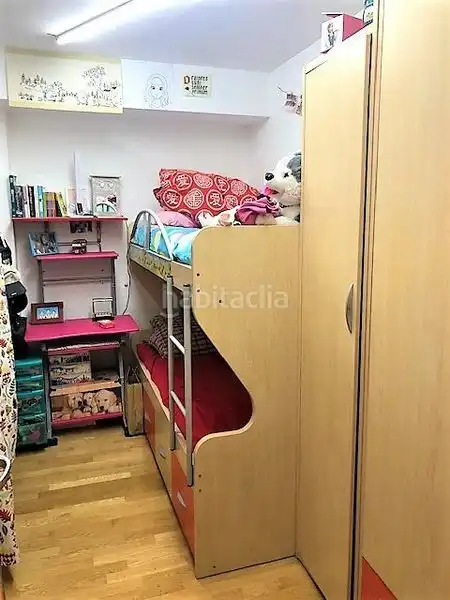 Schlafzimmer von Maisonette zum Verkauf in Sant Boi de Llobregat mit Klimaanlage, Parkett und Terrasse