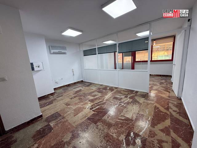 Oficina en Alquiler en Alipark