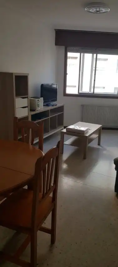 Flat for rent in Paseo de Colón, Campo da Torre - Mollabao