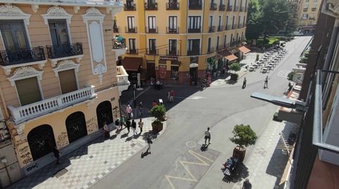 Ático con terraza azotea a Carretería, oportunidad para inversores