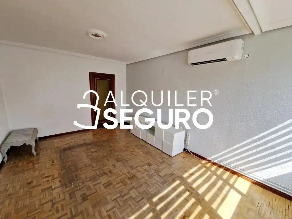 Habitación de Piso de alquiler en Alcorcón con Aire acondicionado, Calefacción y Terraza