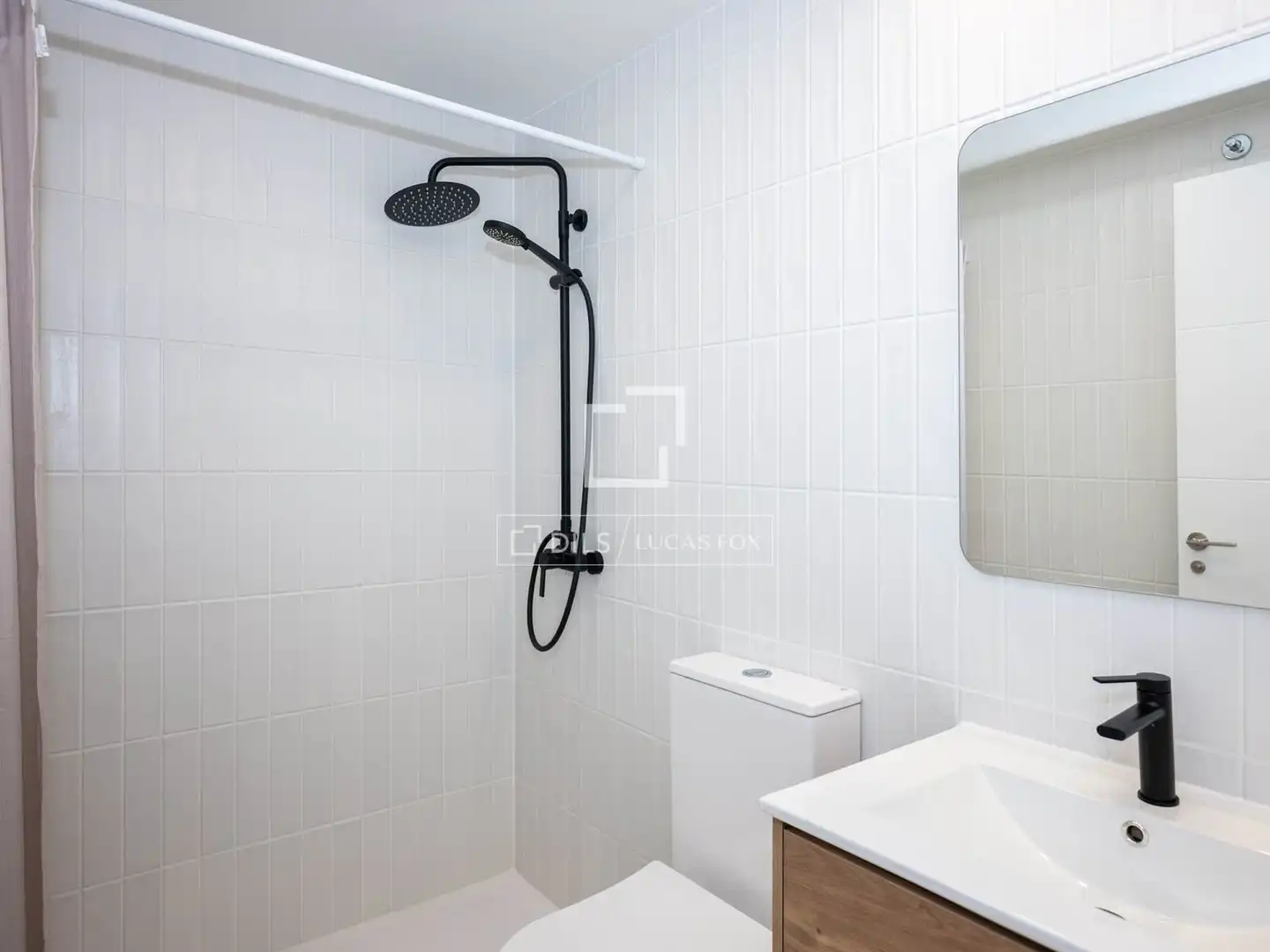 Badezimmer von Wohnung zur Miete in San Sebastián de los Reyes mit Klimaanlage, Heizung und Schwimmbad