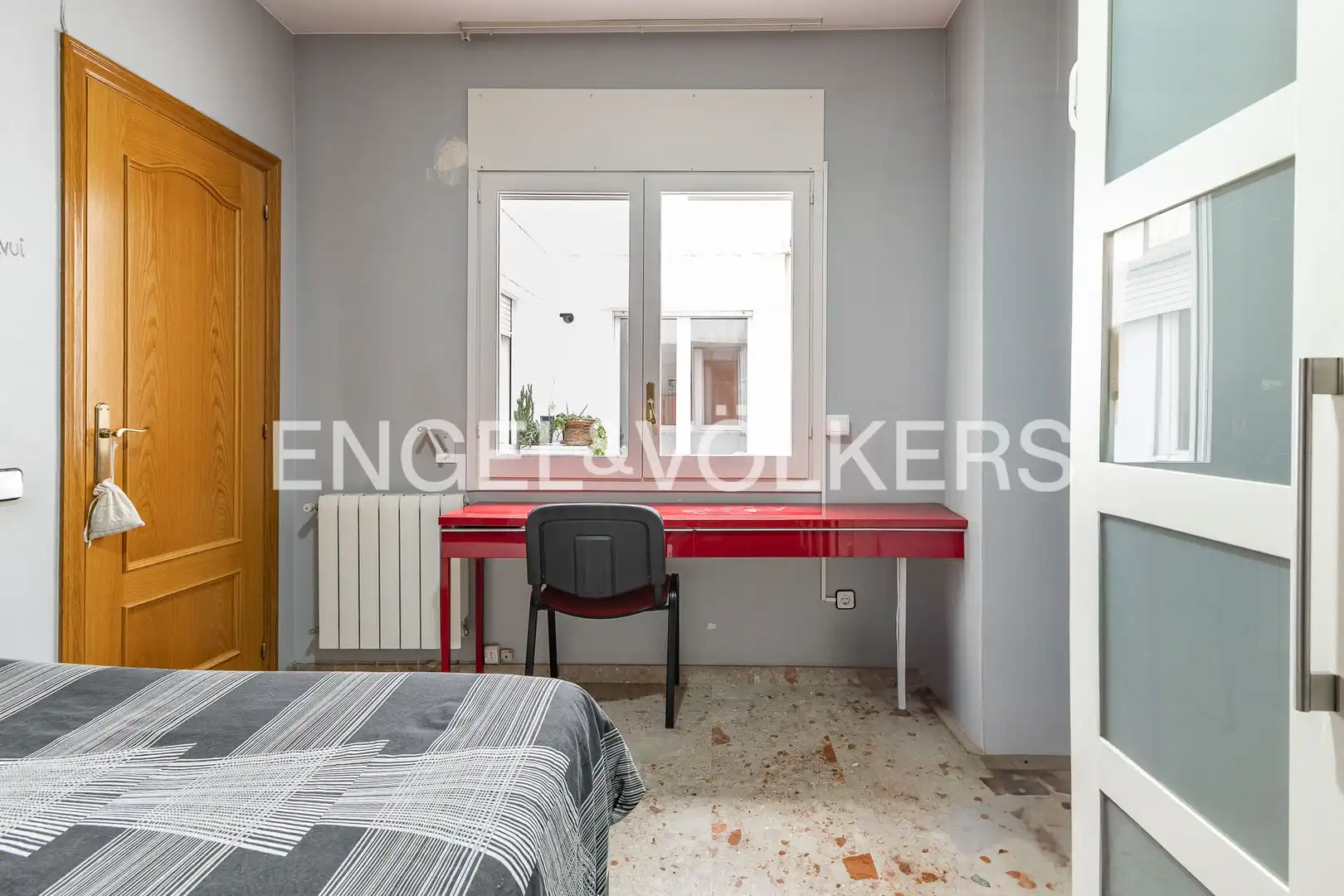 Habitación de Piso en venta en Terrassa con Aire acondicionado, Calefacción y Terraza