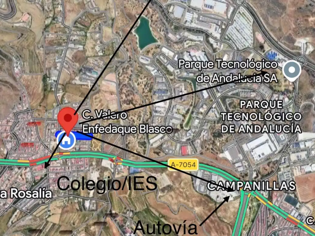 Vista exterior de Casa o xalet en venda en Málaga Capital amb Aire condicionat, Terrassa i Balcó