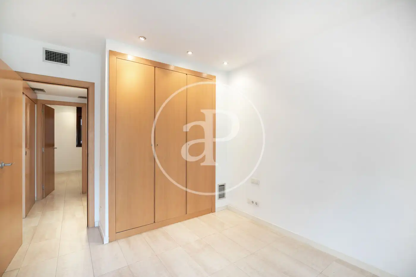 Habitación de Piso en venta en Barcelona con Aire acondicionado y Calefacción