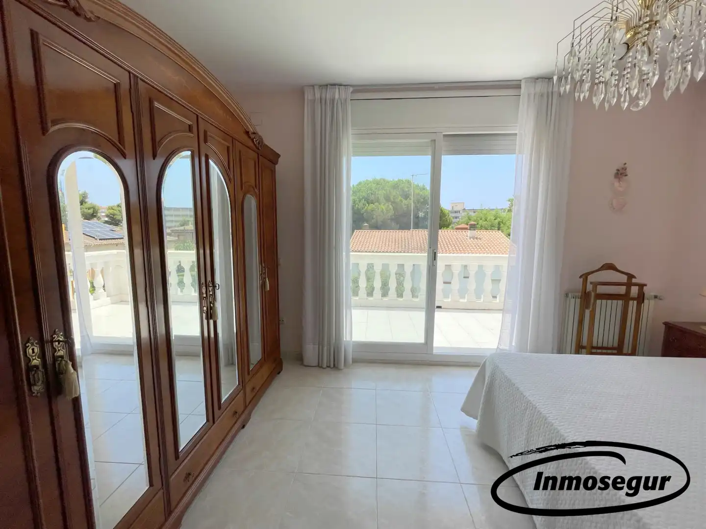 Dormitori de Casa o xalet en venda en Salou amb Aire condicionat, Calefacció i Jardí privat