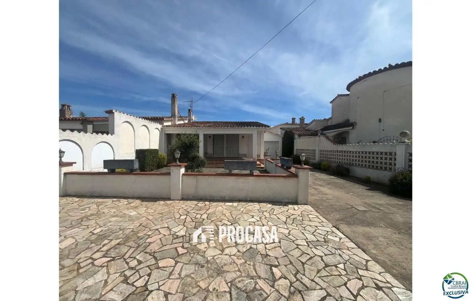 Vista exterior de Casa o xalet en venda en Empuriabrava amb Moblat