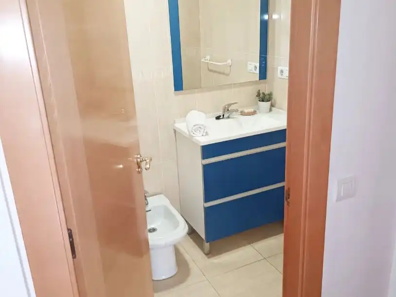 Bathroom of Duplexes for sale in Valencia de Don Juan  with Terrace and Balcony