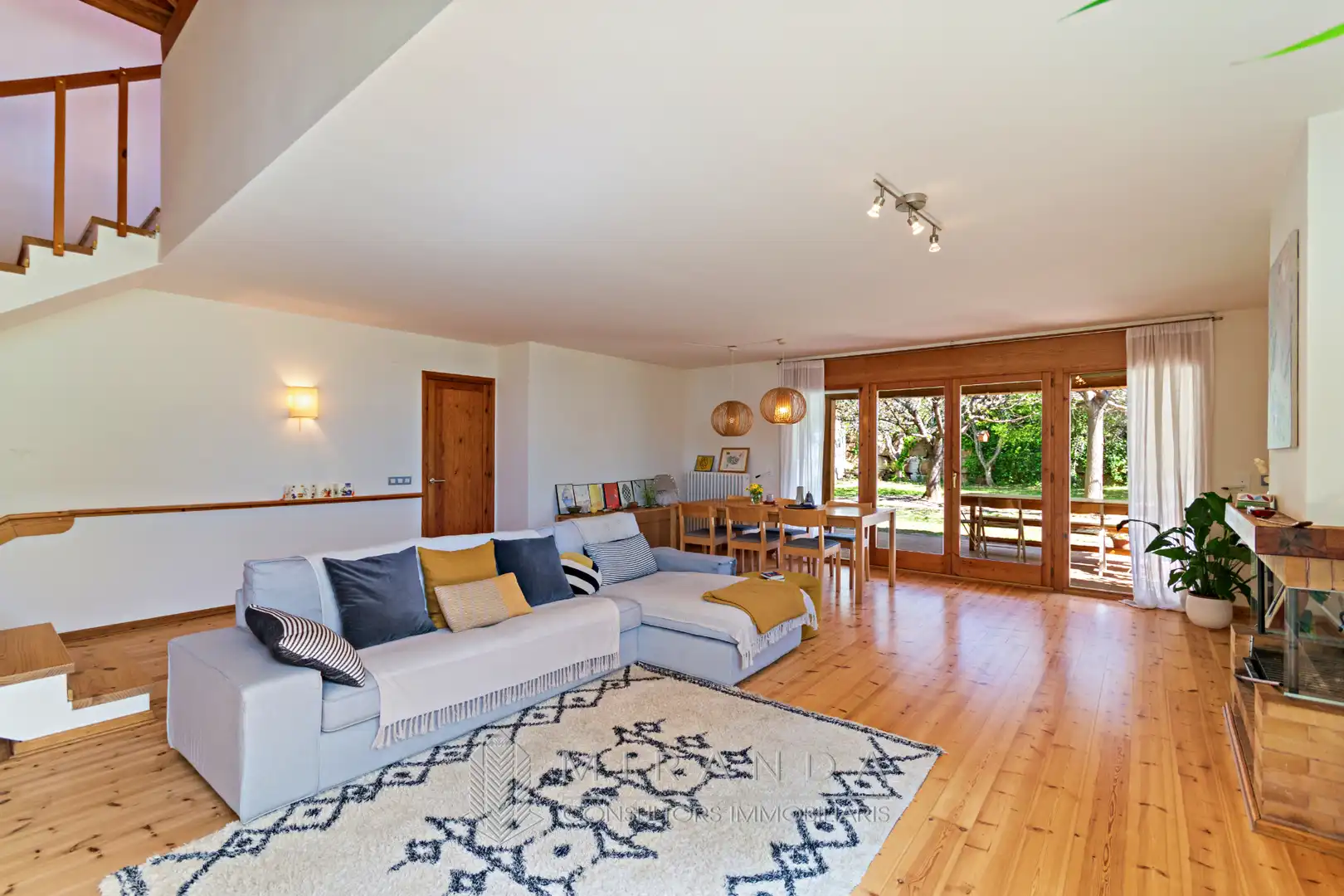Sala d'estar de Casa o xalet en venda en La Garriga amb Aire condicionat, Calefacció i Jardí privat