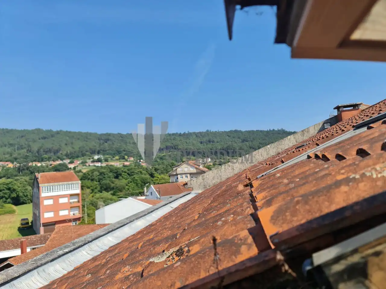 Vista exterior de Edificio en venta en Outes