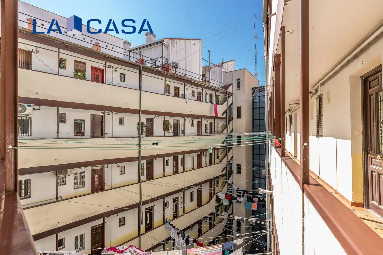 Vista exterior de Pis en venda en Madrid