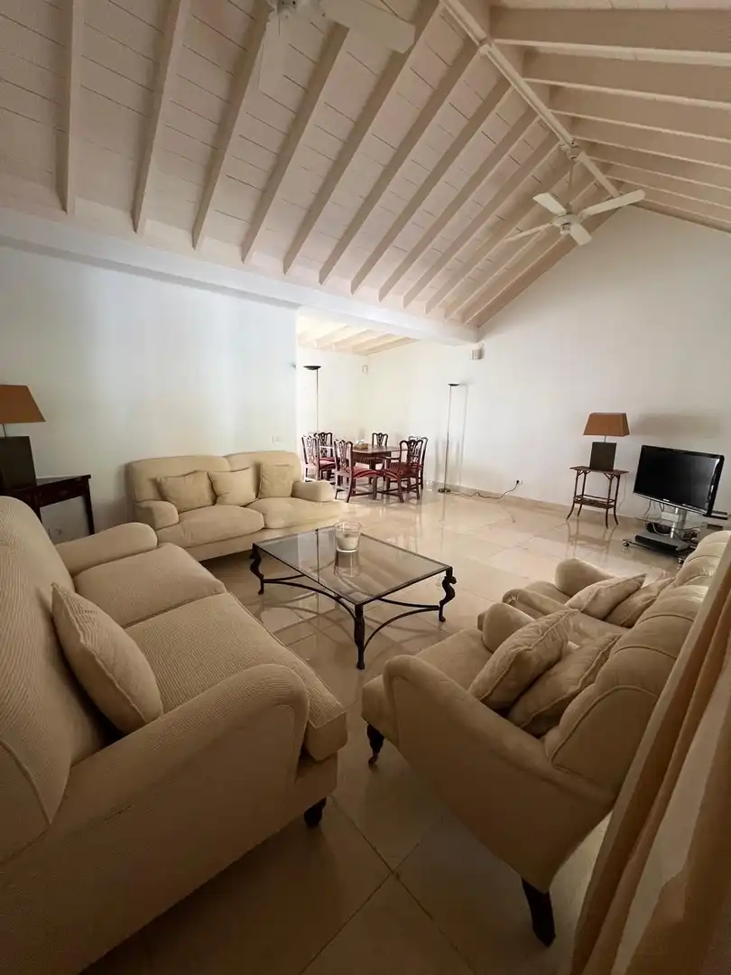 Casa con piscina en alquiler en Retama, imagen 4
