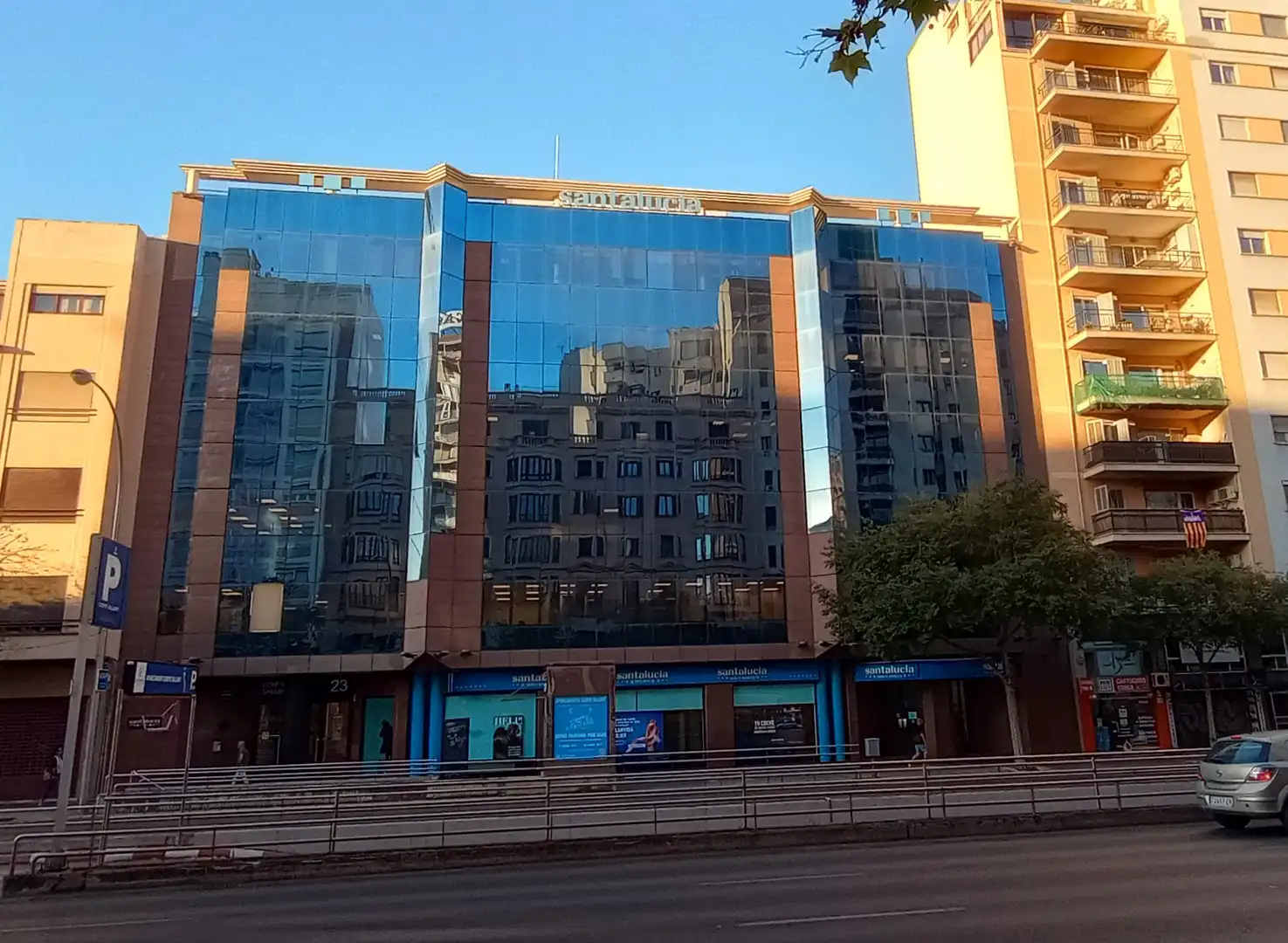 Office space with lift to rent in Avinguda del Comte de Sallent