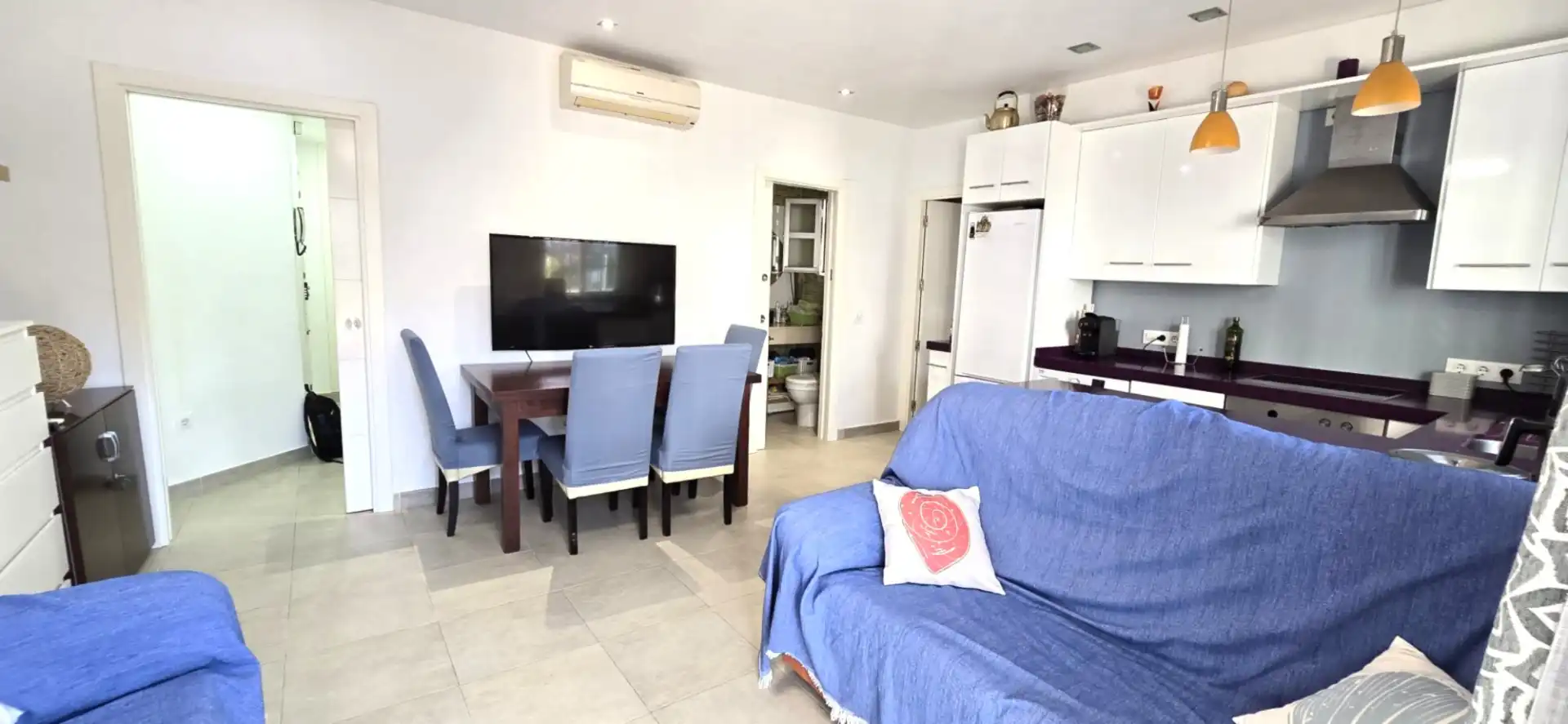 Sala de estar de Apartamento en venta en El Portil con Aire acondicionado, Piscina y Amueblado