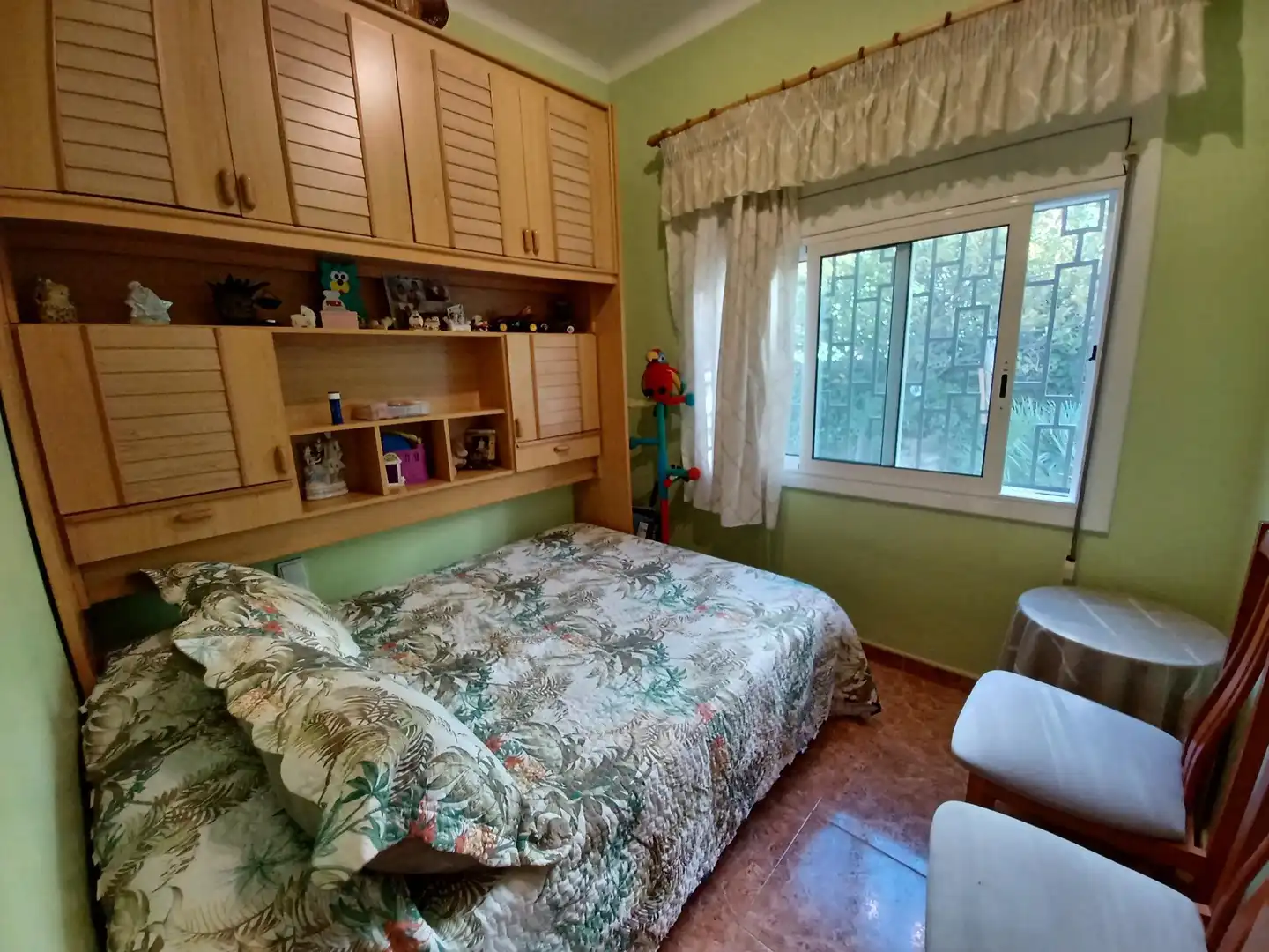 Dormitori de Casa o xalet en venda en Cubelles amb Jardí privat