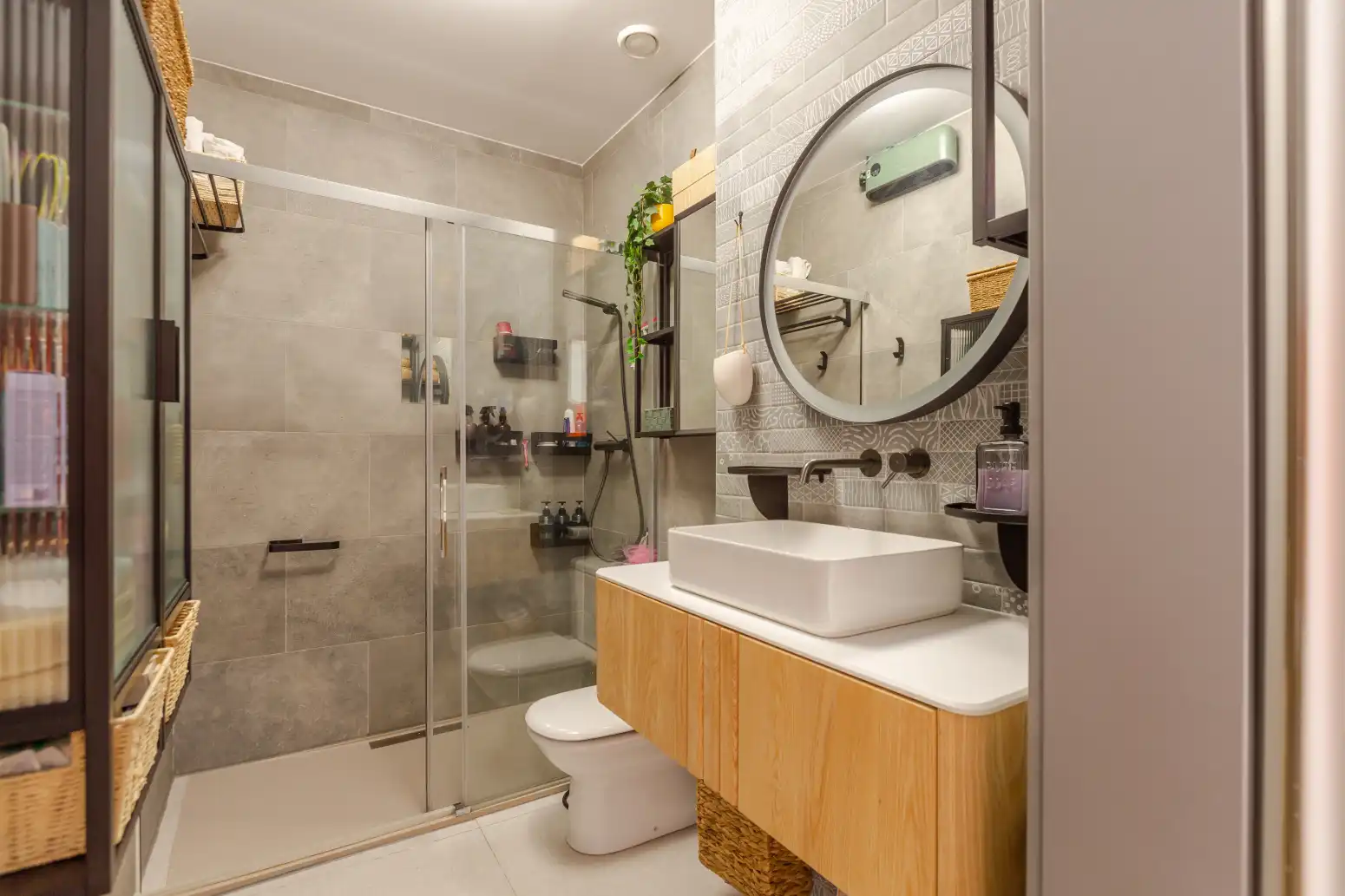 Baño de Casa adosada en venta en Valle de Elorz / Elortzibar con Aire acondicionado, Calefacción y Jardín privado