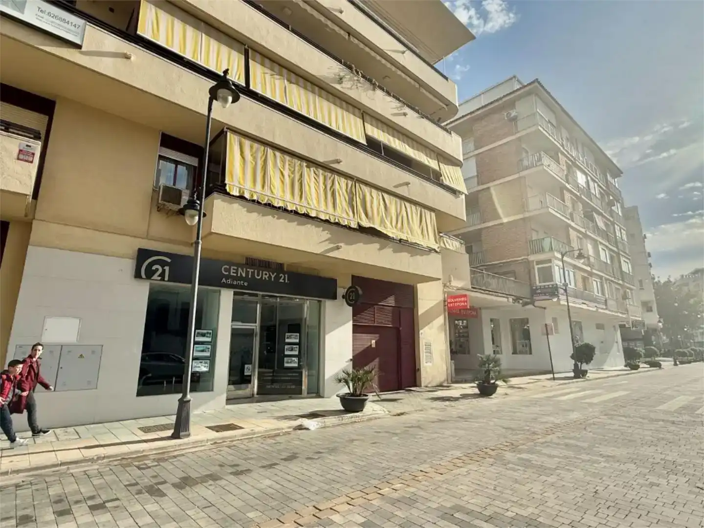 Vista exterior de Garatge en venda en Estepona
