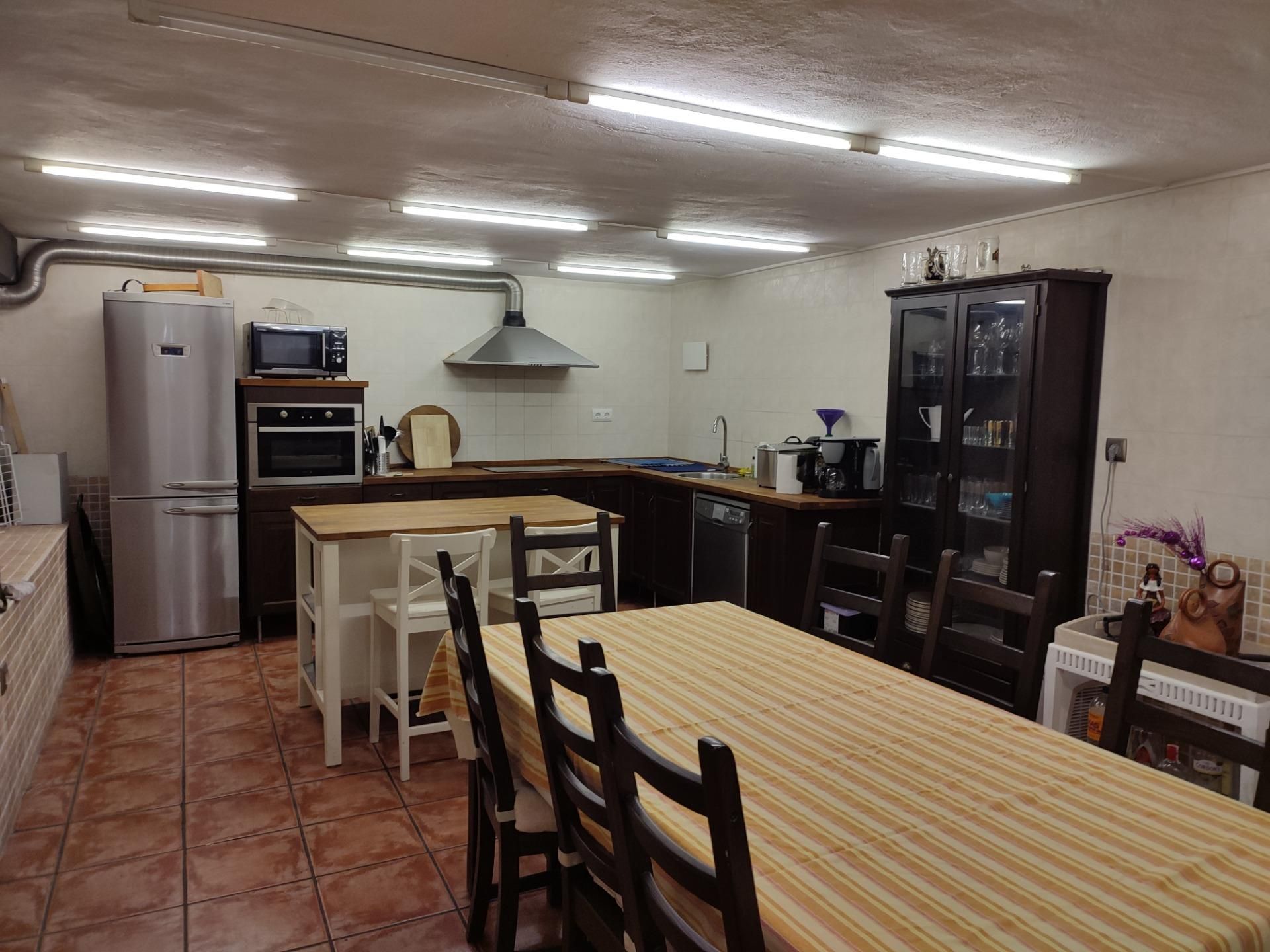 Kitchen of Garage for sale in Balmaseda