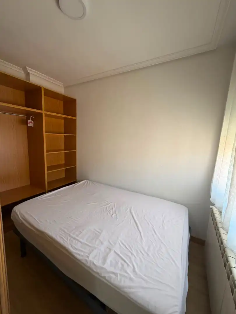 Habitación de Apartamento de alquiler en Puerta de Toledo - Atalaya