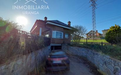 Exterior view of House or chalet for sale in Bárcena de Cicero  with Heating, Private garden and Terrace