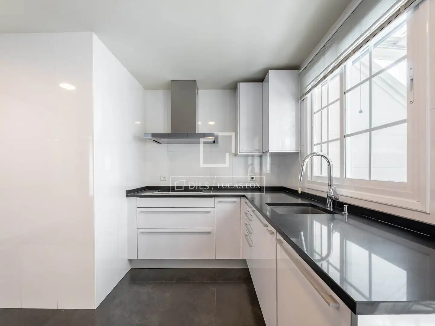 Kitchen of Attic for sale in Majadahonda  with Air Conditioner, Heating and Private garden