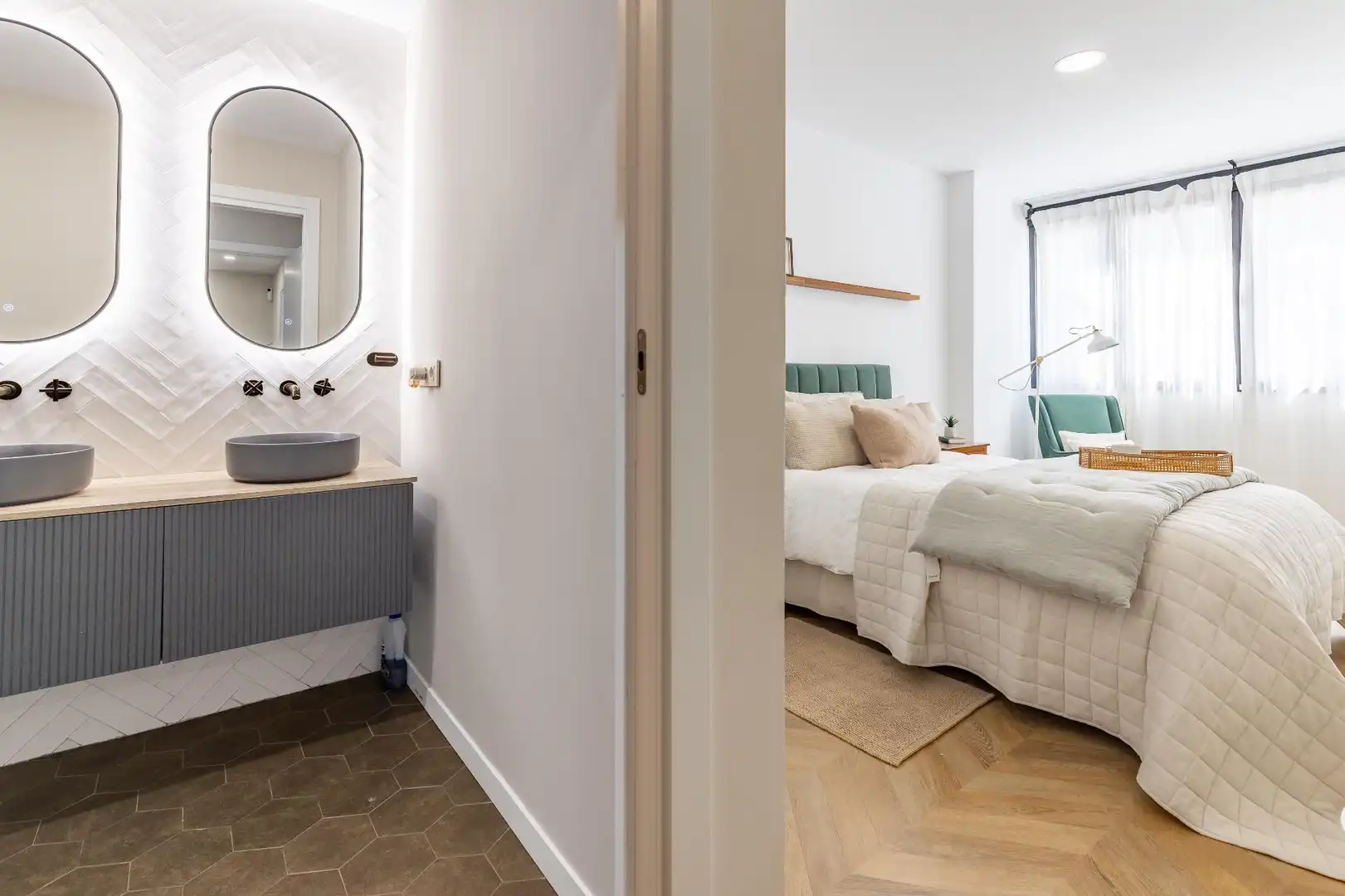 Bedroom of Flat for rent in Valencia  with Air Conditioner, Heating and Storage room