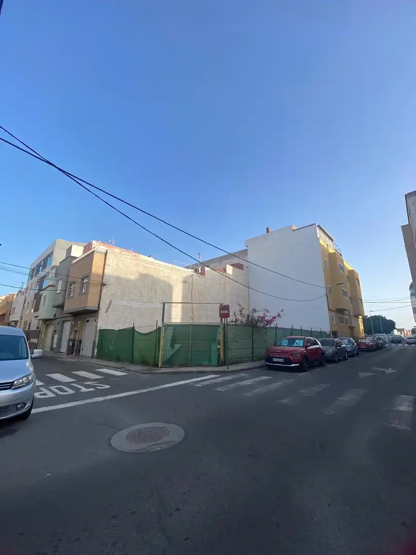 Residential land for sale in Calle Telde