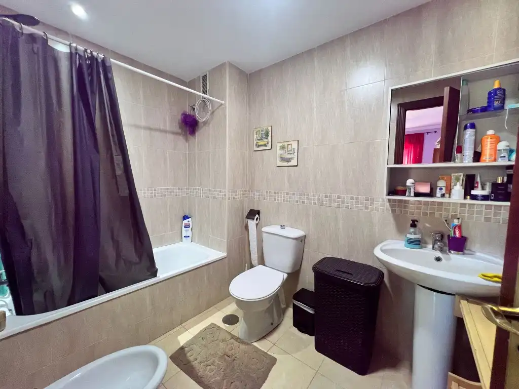 Baño de Piso en venta en Vélez-Málaga con Aire acondicionado y Terraza