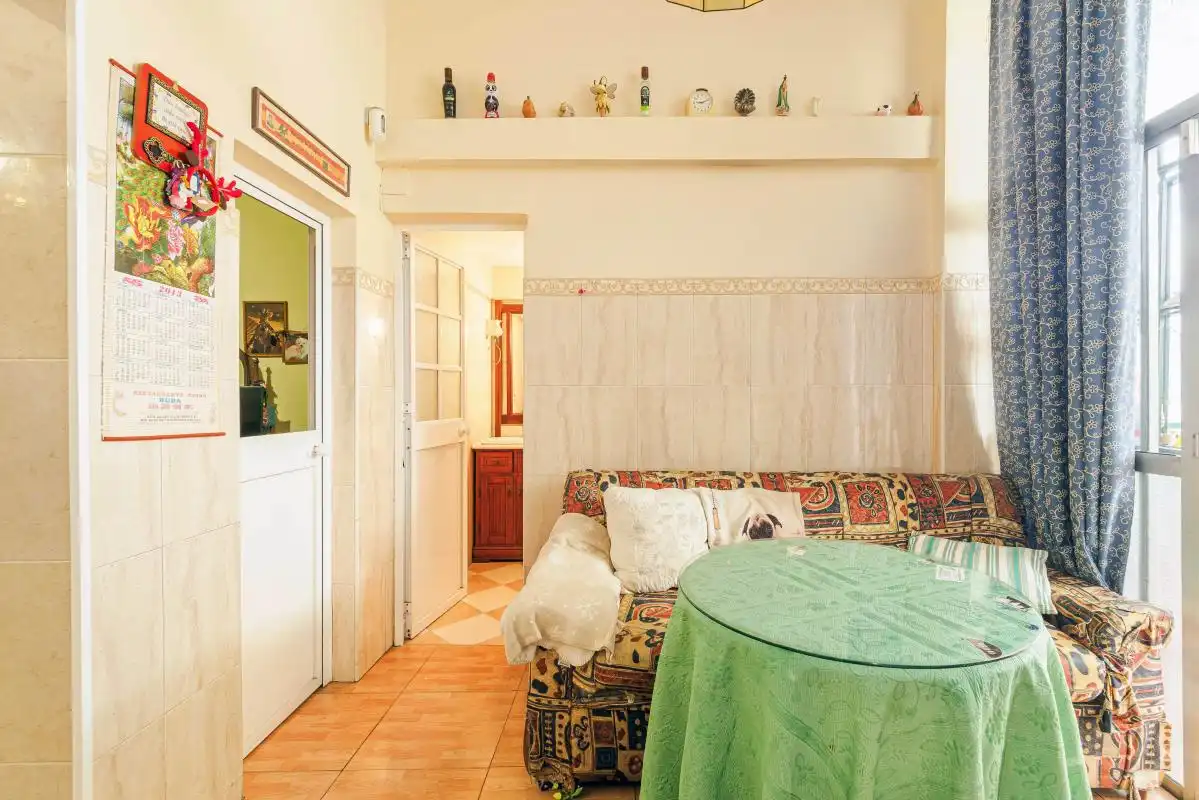 Menjador de Casa adosada en venda en Sevilla amb Aire condicionat, Calefacció i Jardí privat